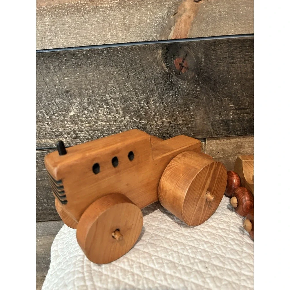 VINTAGE WOODEN‎ HANDCRAFTED  TOYSHANDMADE COLLECTABLE